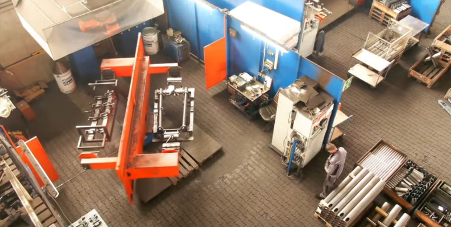 QIROX robots weld fitness equipment
